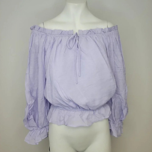 Fashion Nova Tops - 𝅺Fashion Nova  Off Shoulder Top